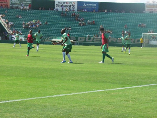 Zambi marcou o gol da Caldense em Campinas, contra o Guarani.