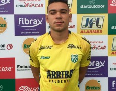Volante Gualberto é anunciado pela Caldense