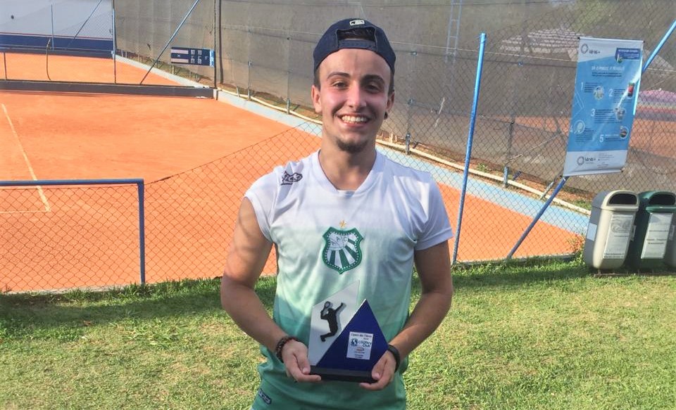 Iago Medina, tenista da Caldense, vence Etapa da Liga Unitenis em São Carlos-SP