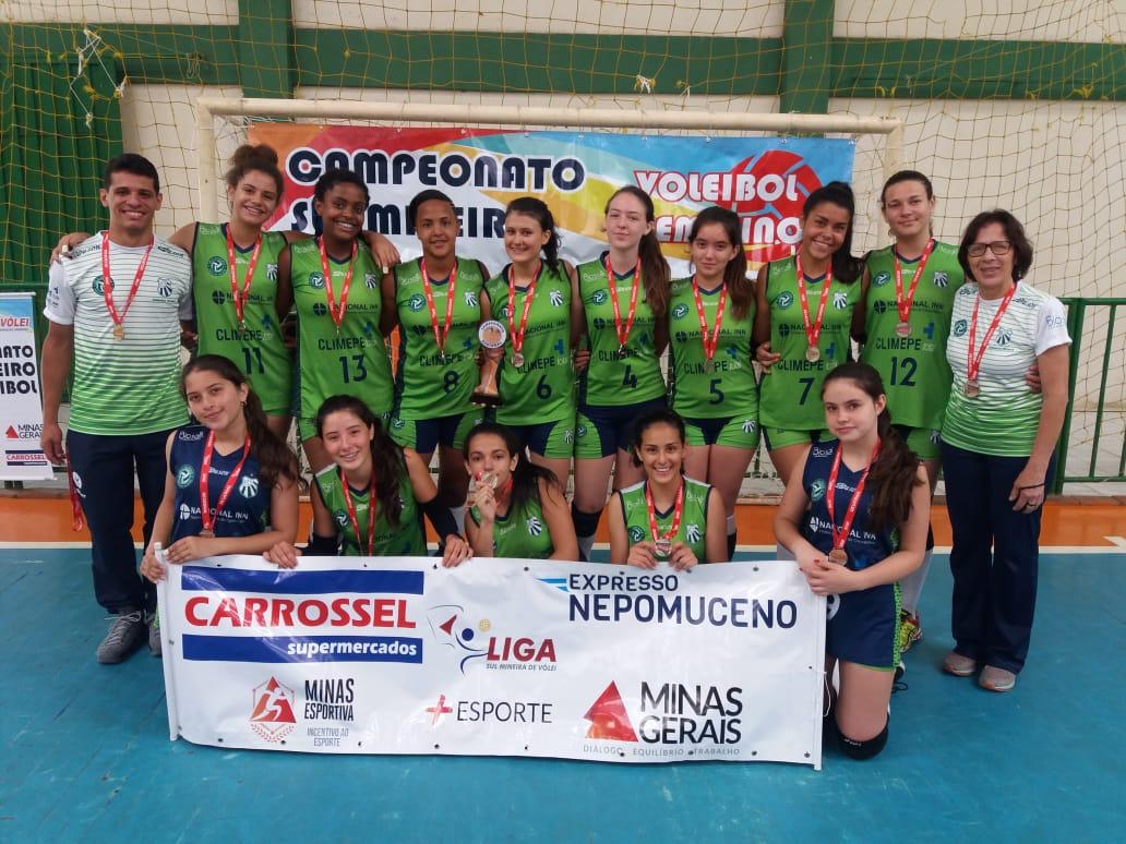 Vôlei Sub-15 é vice-campeão do Campeonato Regional da Liga Sul Mineira