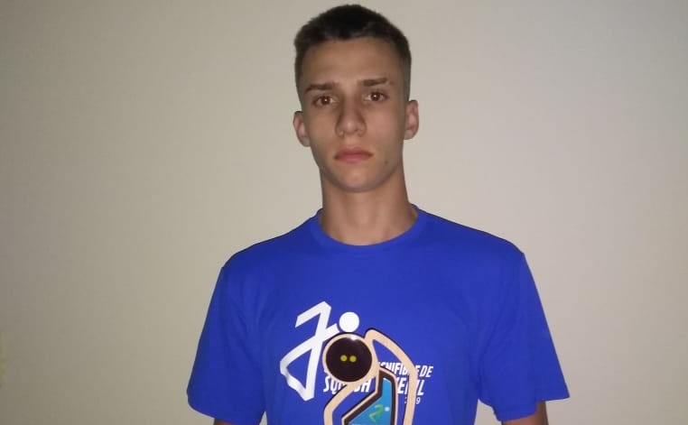 Guilherme Lopes conquista 3º lugar em etapa do Circuito Brasileiro Juvenil de Squash