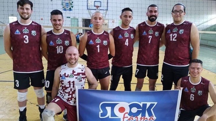 Adulto masculino e Sub-16 feminino da Caldense avançam em regionais de Vôlei