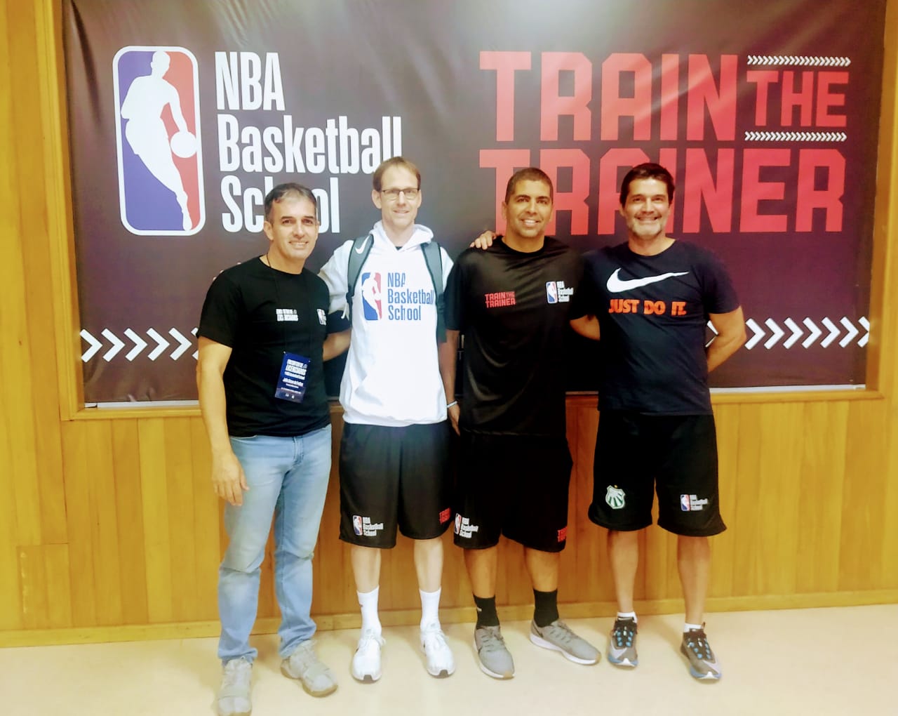 Técnicos de Basquete da Caldense fazem curso de capacitação da NBA Basketball School em São Paulo