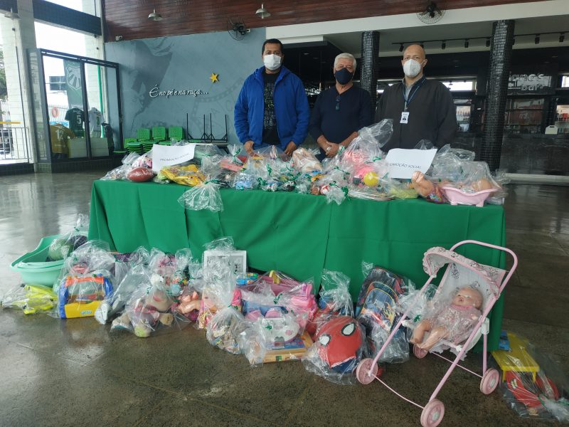 Dia das Crianças Solidário: Caldense entrega itens arrecadados à Secretaria de Promoção Social