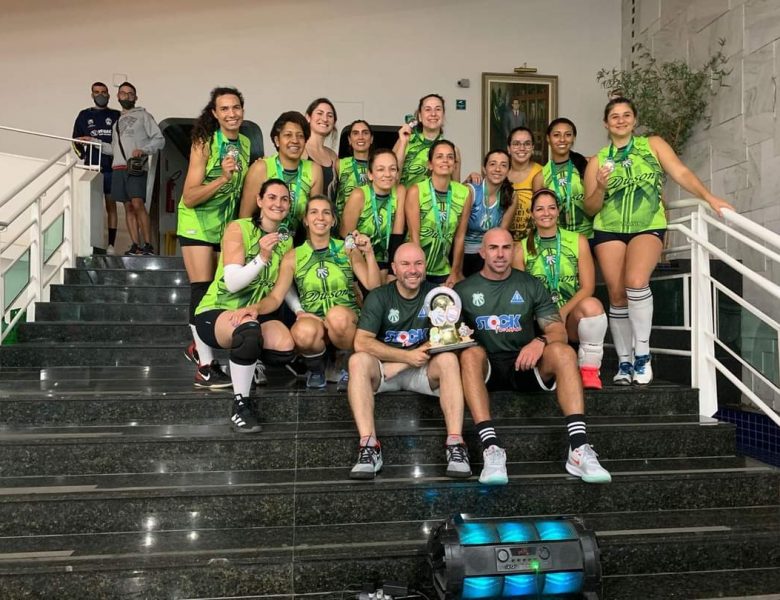 Caldense Feminino 35+ conquista título do 4º Conexão de Voleibol e 55+ é vice-campeão