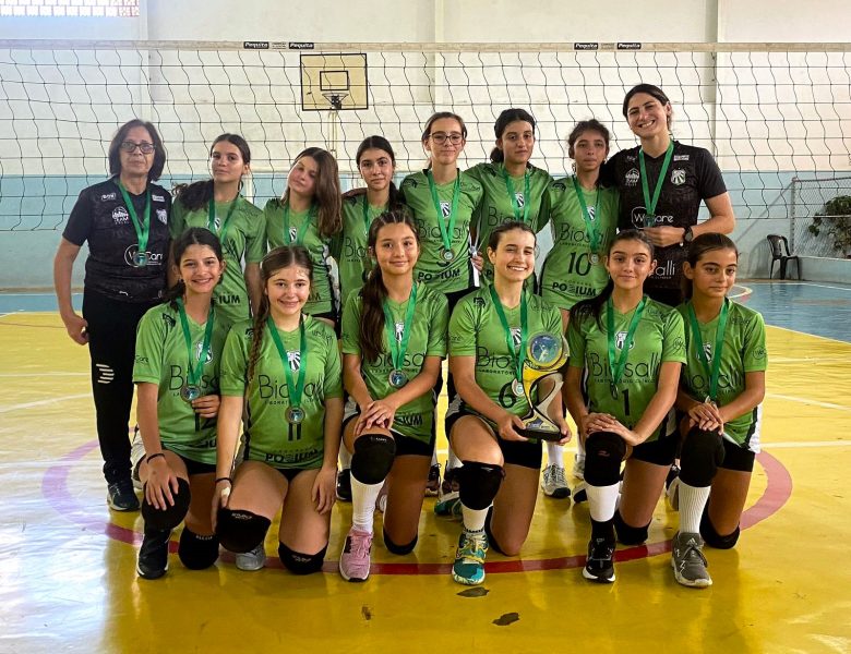 Atletas participam do último Festival Sub-12 de Vôlei de 2023