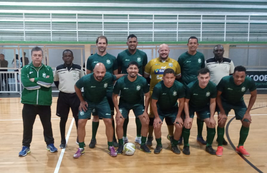 Caldense apresenta nova equipe de futsal 35+ em amistoso contra Grêmio Poços de Caldas