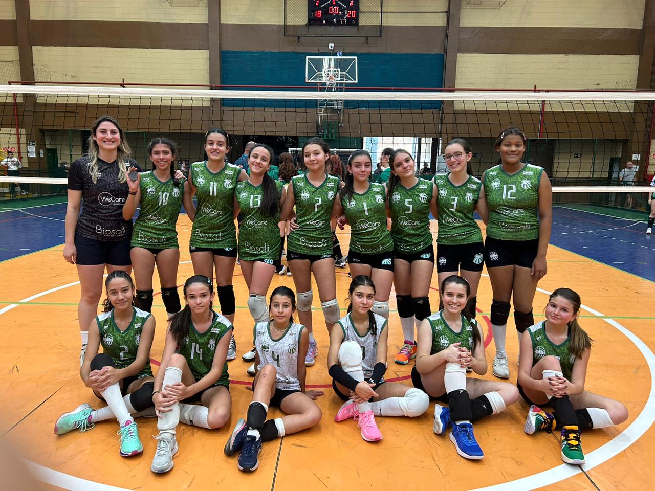 Equipes de vôlei feminino da Caldense enfrentaram Santa Bárbara d’Oeste fora de casa