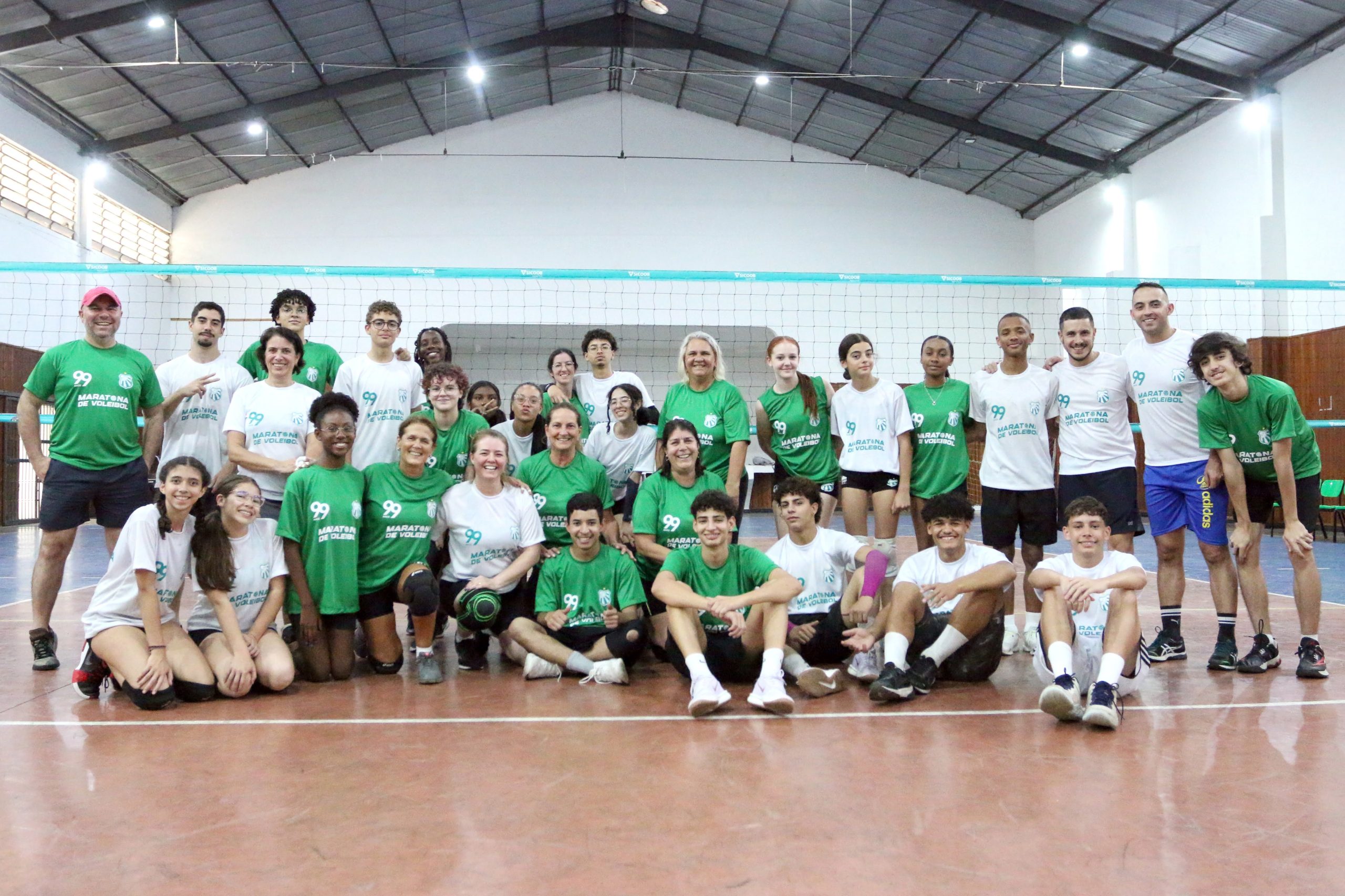 Maratona de Vôlei promove 12 horas contínuas de jogos na Caldense