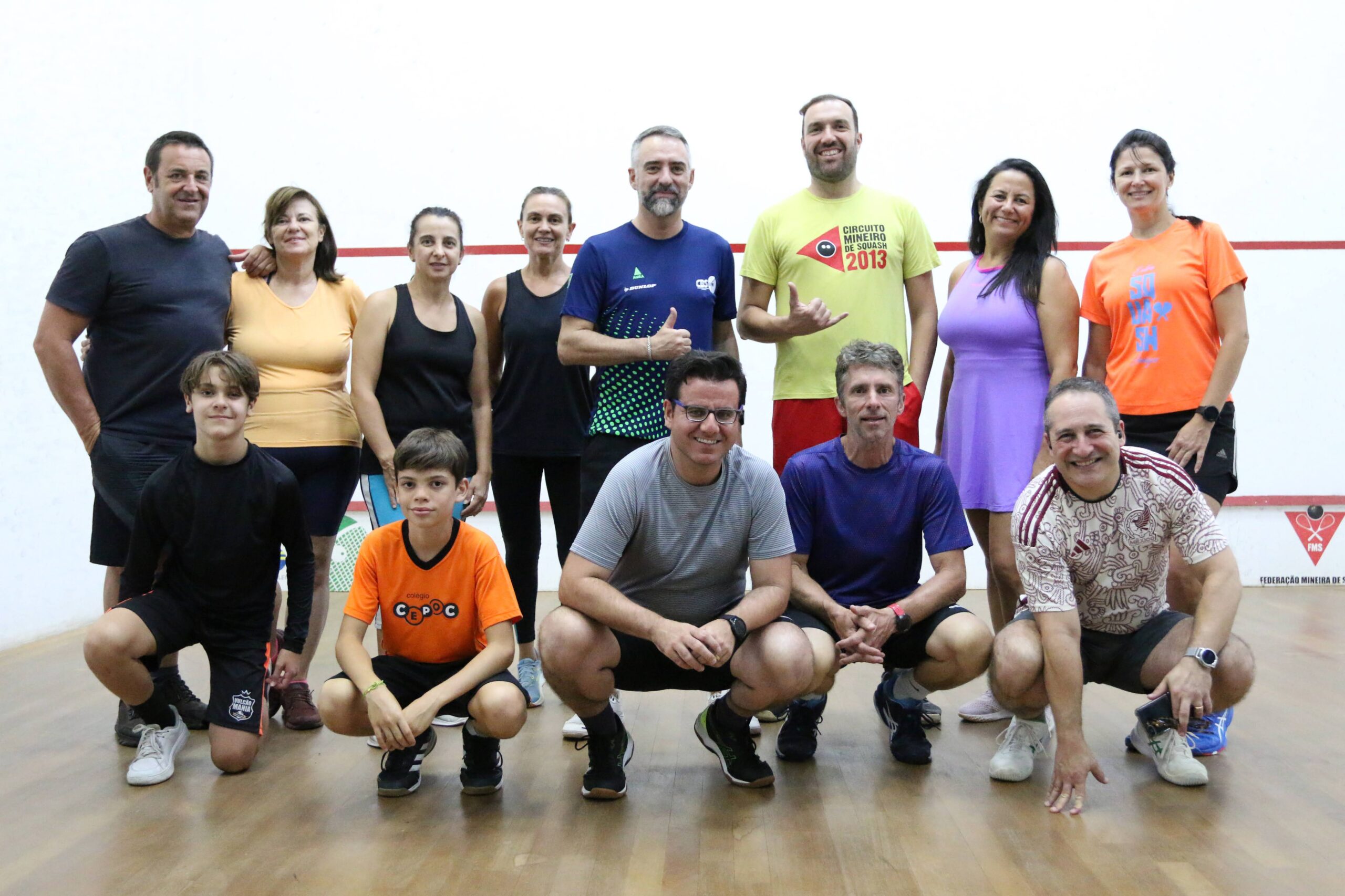 Clínica de Squash com Renato Gallego atrai associados para experiência técnica de alto nível