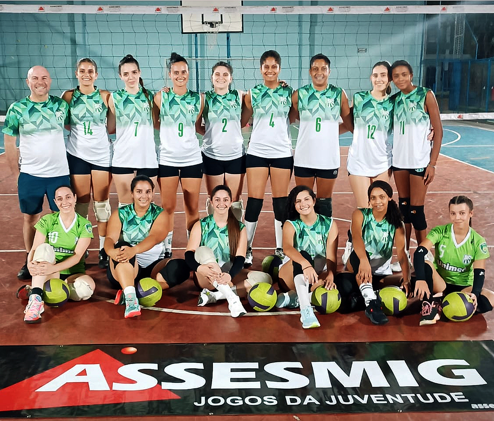 Time Adulto Feminino de Voleibol da Caldense estreia com bom desempenho no JOJU 2025