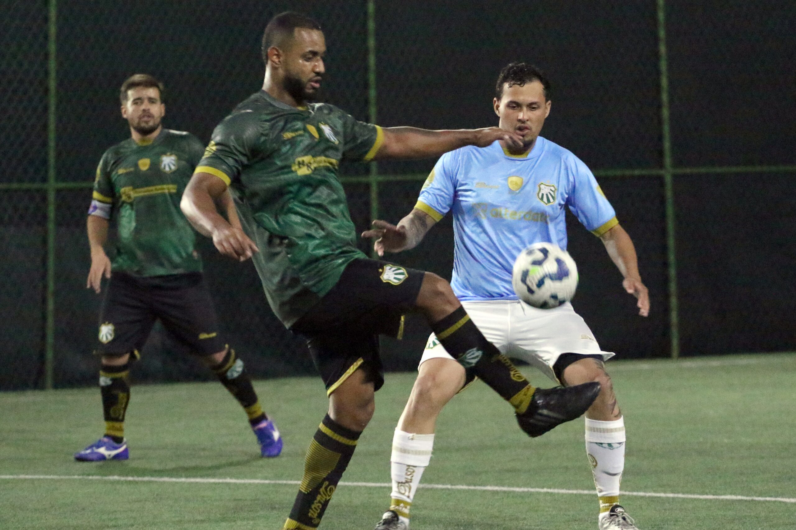 Copa Centenária de Futebol Society tem início com jogos emocionantes e estrutura pensada para toda a família na Caldense