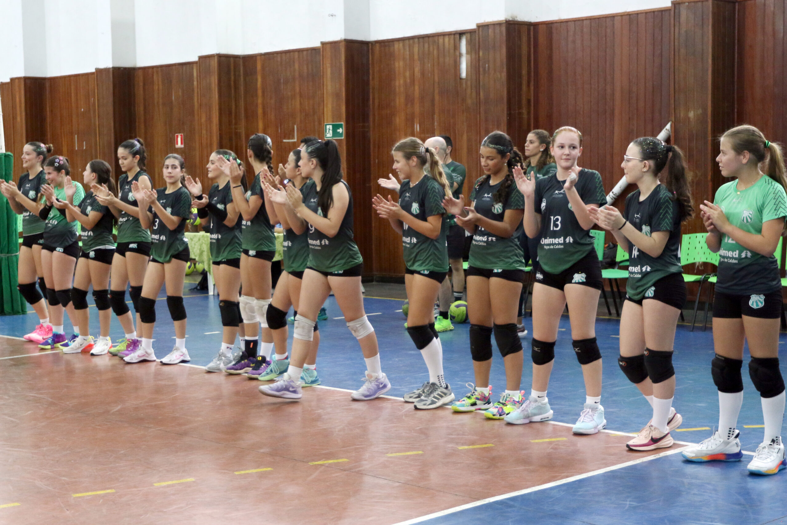Sub-14 da Caldense disputa a XVIII Copa Regional de Voleibol pela Liga Sanjoanense e segue firme na luta pelo pódio