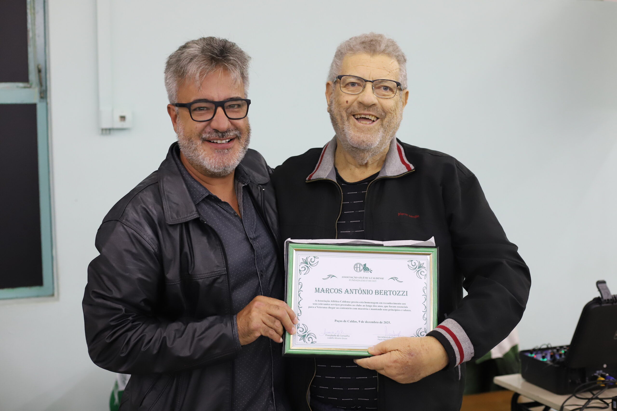 Conselho Deliberativo da Caldense homenageia seis Conselheiros Natos do Clube