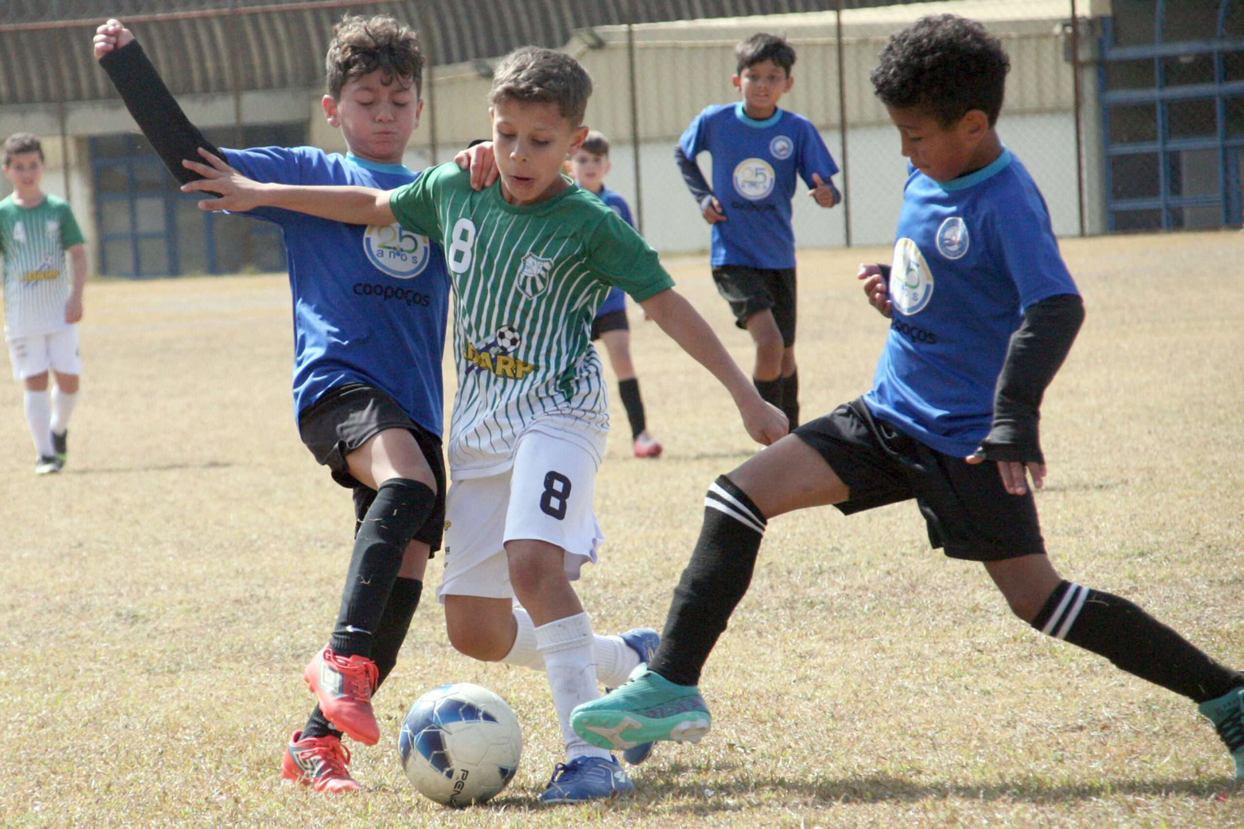 Revelado pela Caldense, meia Arthur do Sub-9 é aprovado em seletiva do Athletico (PR)