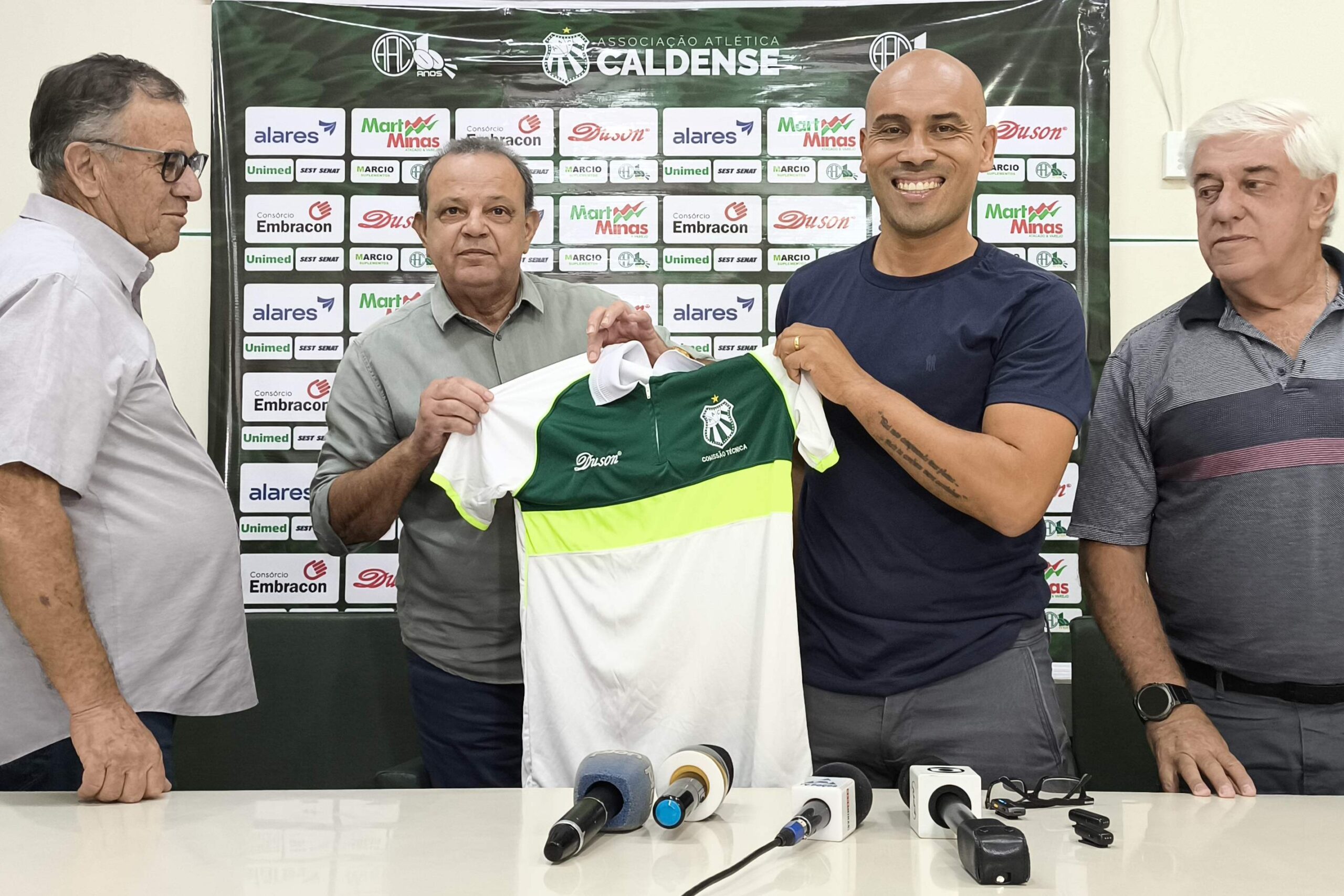 Técnico Wellington Simião é apresentado oficialmente e pede união de todos: “Juntos vamos conseguir o objetivo”