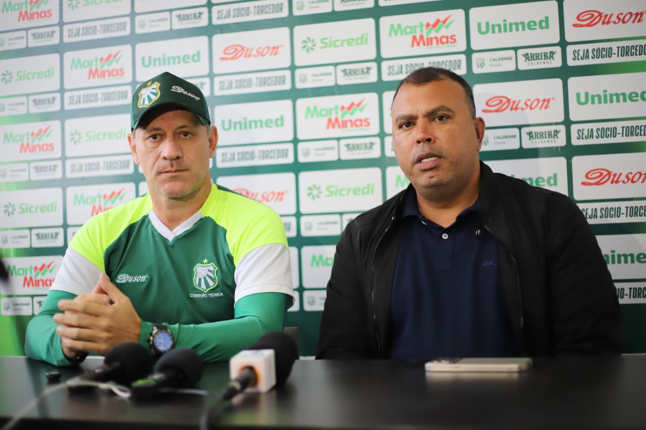 Técnico Rogério Henrique é apresentado oficialmente para a imprensa
