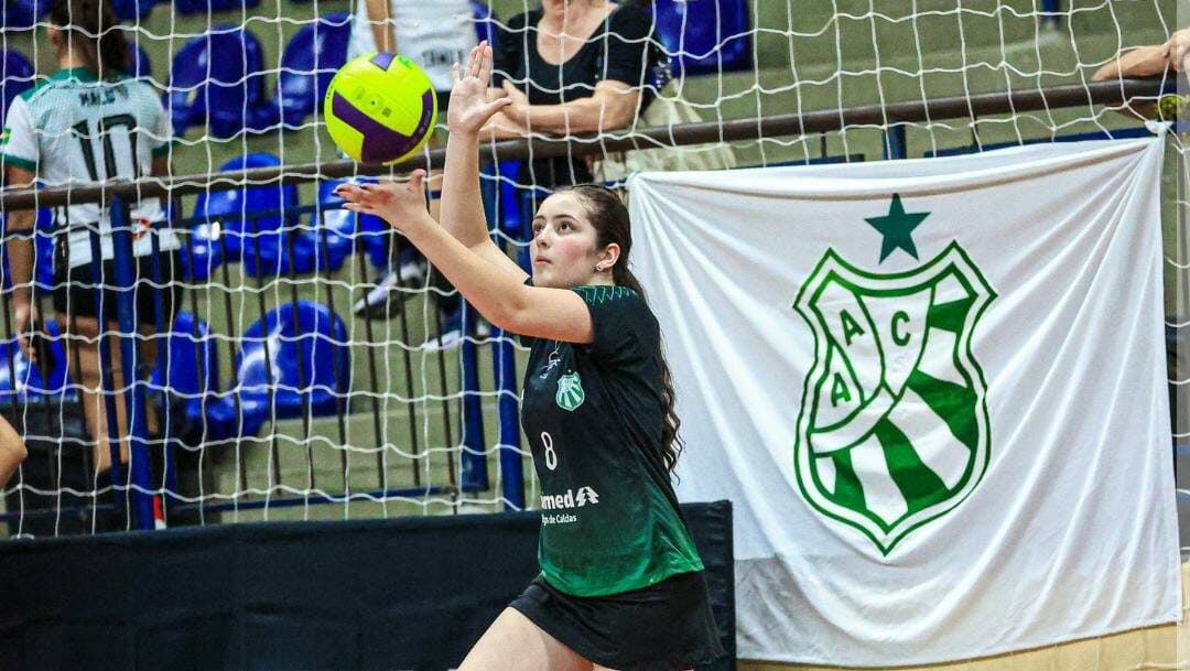 Disputando com as principais equipes do Brasil, vôlei feminino da Caldense faz boa campanha na Taça Paraná