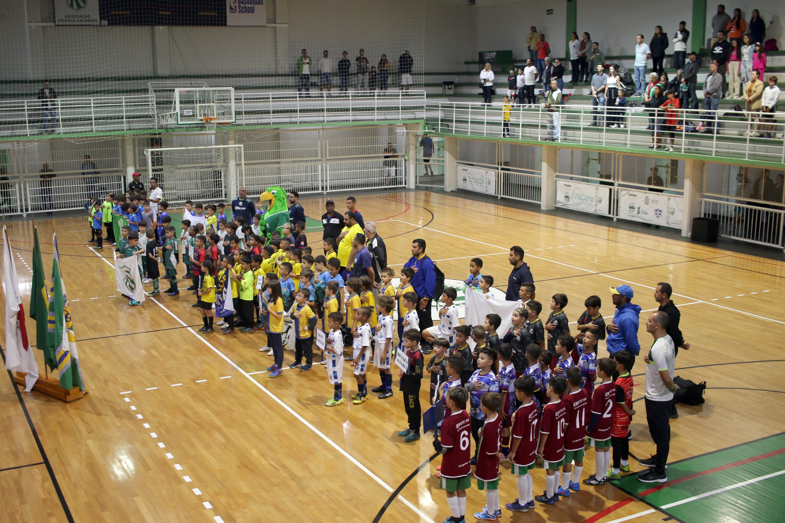 Associação Atlética Caldense sedia cerimônia de abertura da 19ª Copa de Futsal Pré-Mirim Lázaro Walter Alvisi