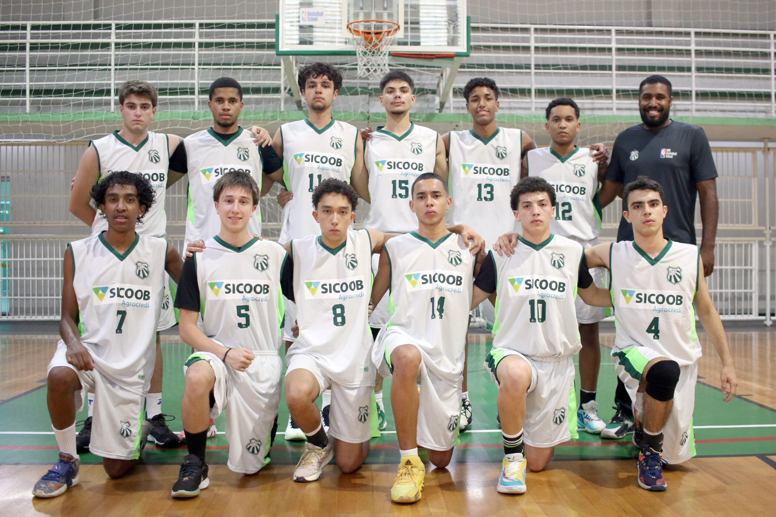 Basquete Sub-17 da Caldense vence Hortolândia por 68 a 48 e mantém viva a disputa pela final