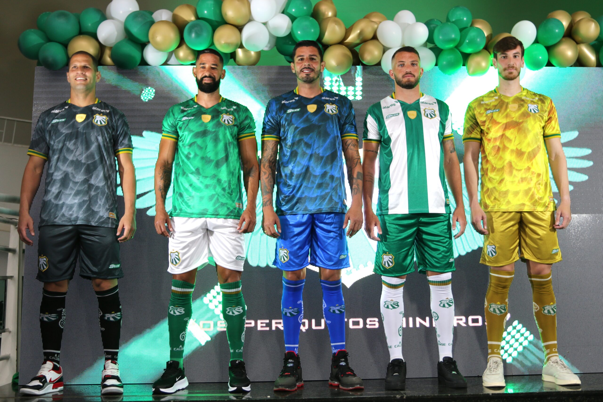 Caldense apresenta o ‘Manto Centenário’ com tema ‘Periquitos Mineiros’ para homenagear craques do passado