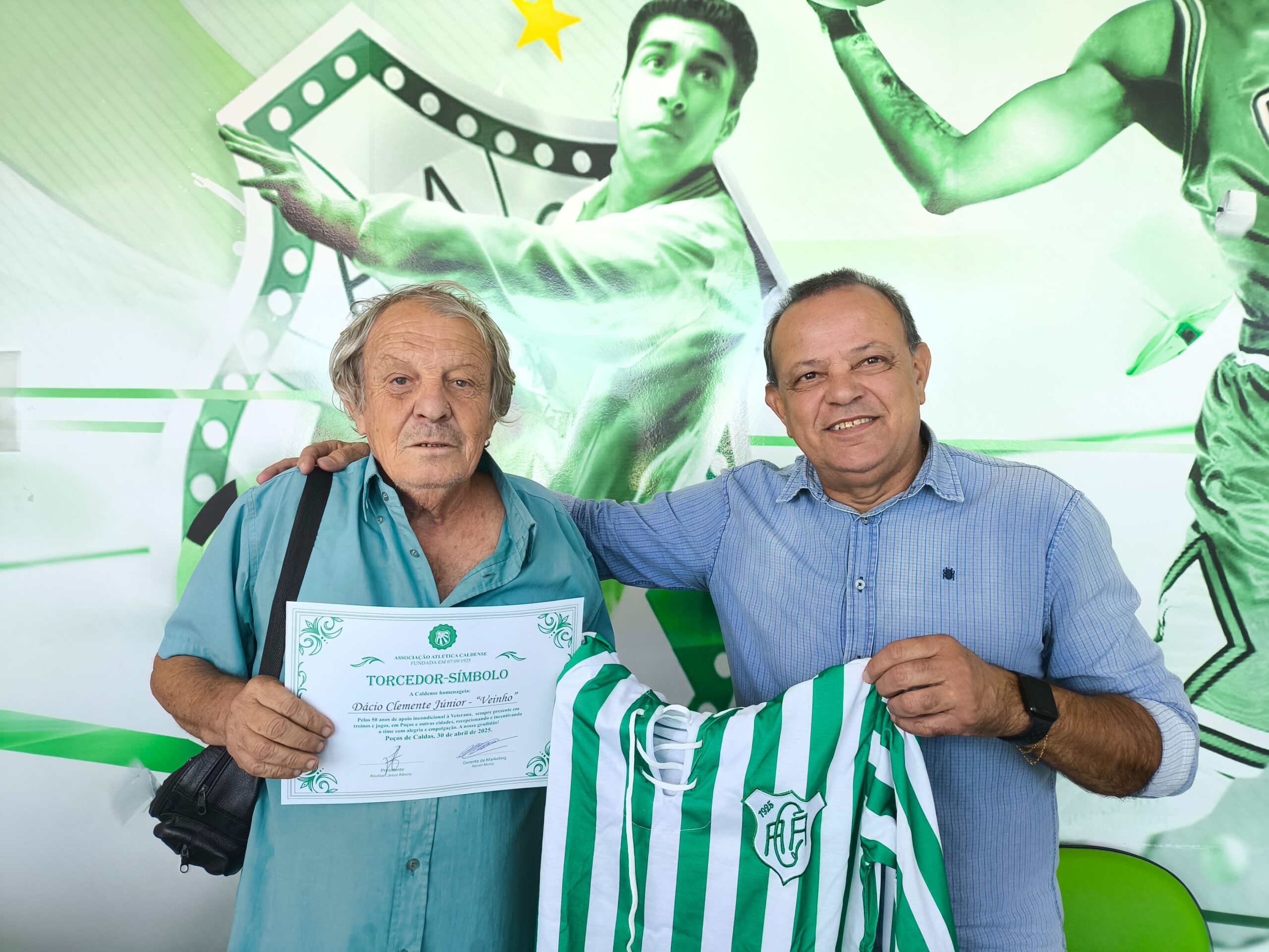 Caldense homenageia “Júnior Veinho”, torcedor-símbolo da equipe