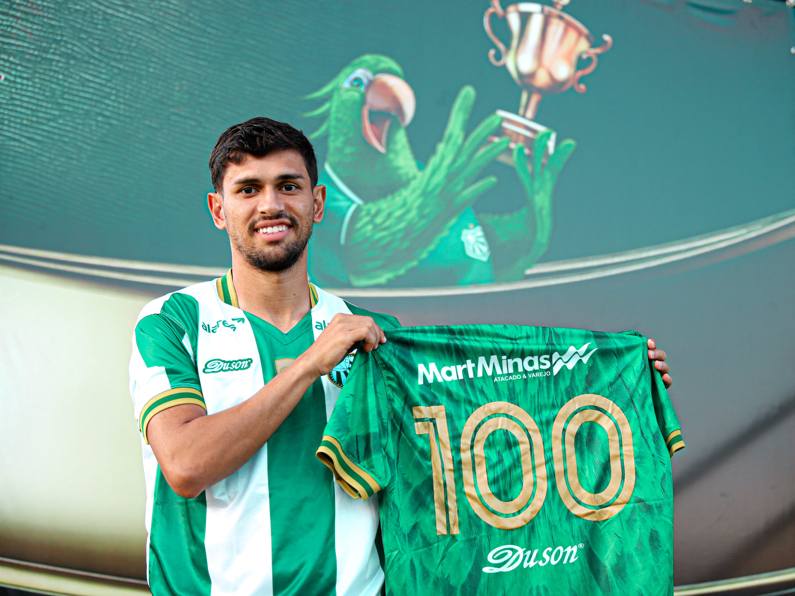 Camisa nº 100 em homenagem ao centenário da Caldense será utilizada pelo meia Nestor Mansur