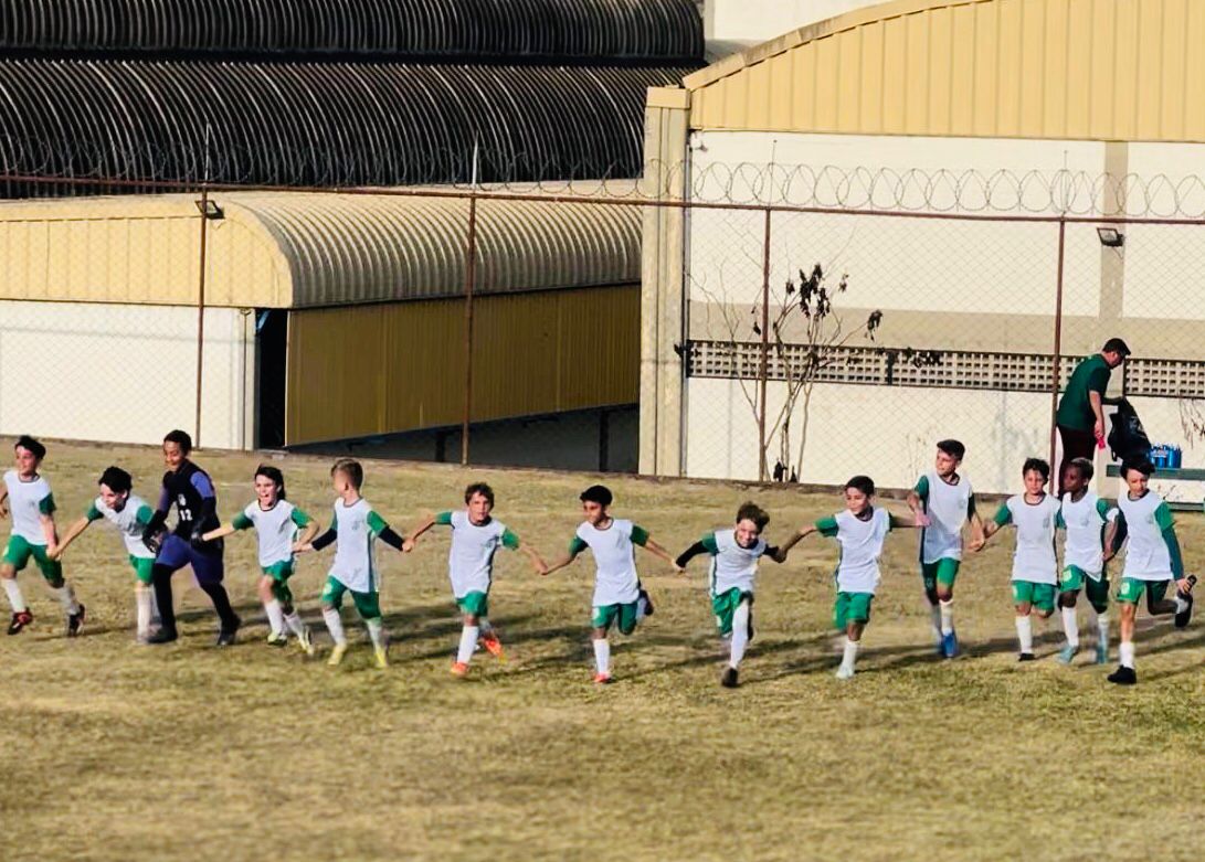 Futebol de Campo Sub-9 da Caldense garante vaga na semifinal do Brazil Cup com grandes atuações