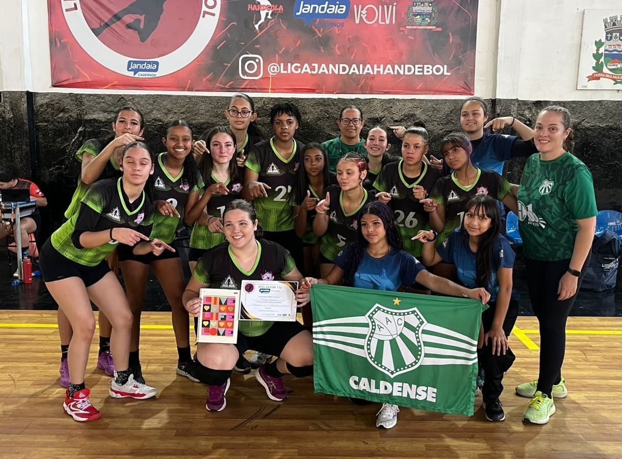 Caldense brilha no handebol e garante classificação para as finais com destaque individual
