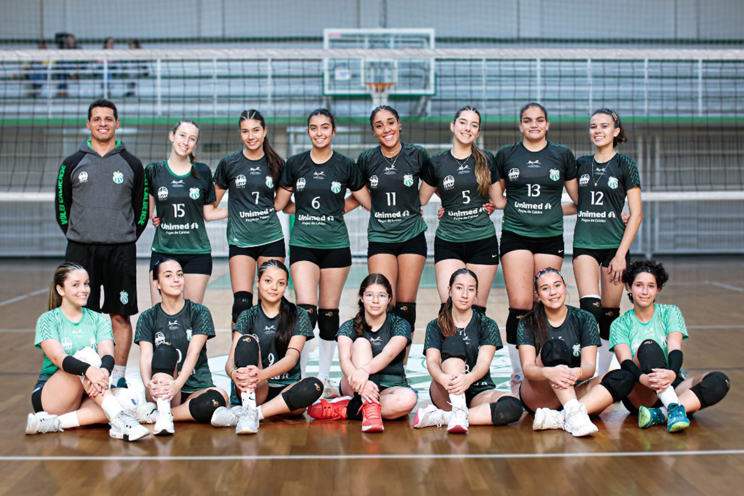 Sub-17 de vôlei feminino da Caldense enfrenta equipe de Santa Bárbara D´Oeste