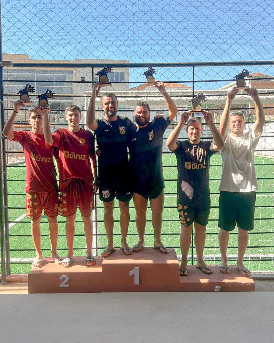 É Campeão! Dupla Caldense Brilha e Conquista Torneio Pé na Areia de Forma Invicta