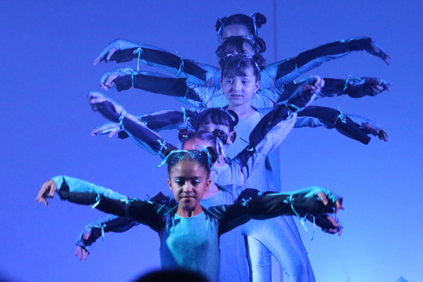 Apresentações de Balé e Dança do Ventre encantam o público na Caldense