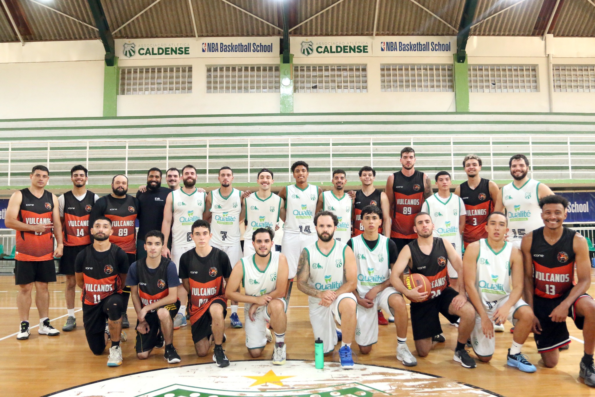 Triangular de basquete marca despedida do professor Vinícius Avalon da Caldense