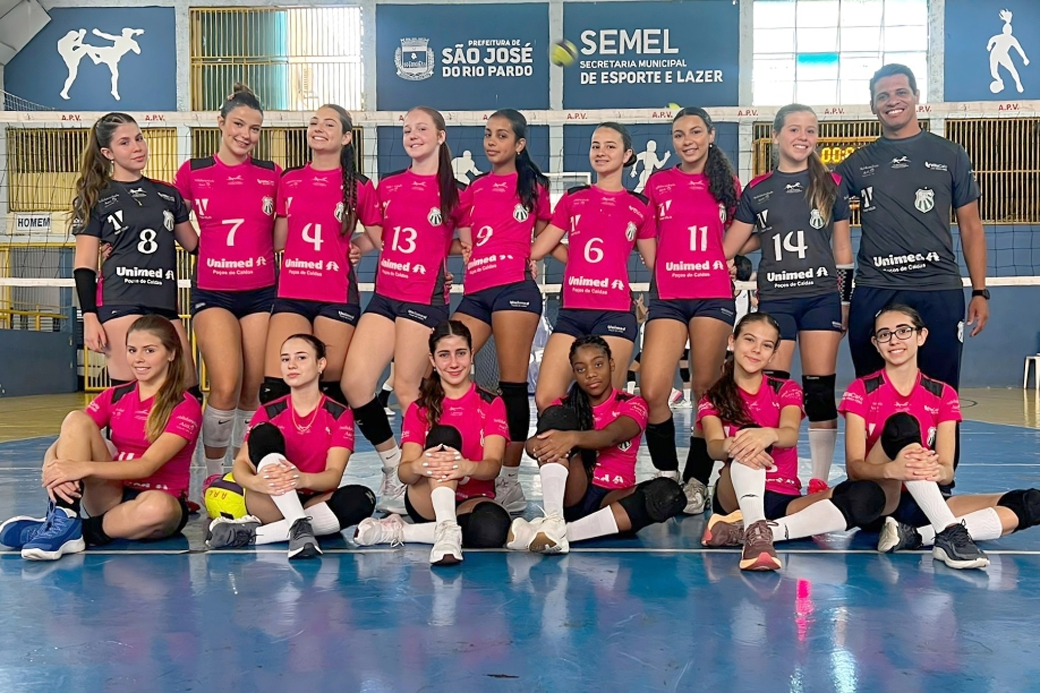 Times de vôlei feminino da Caldense estreiam com aprendizado e vitórias no fim de semana