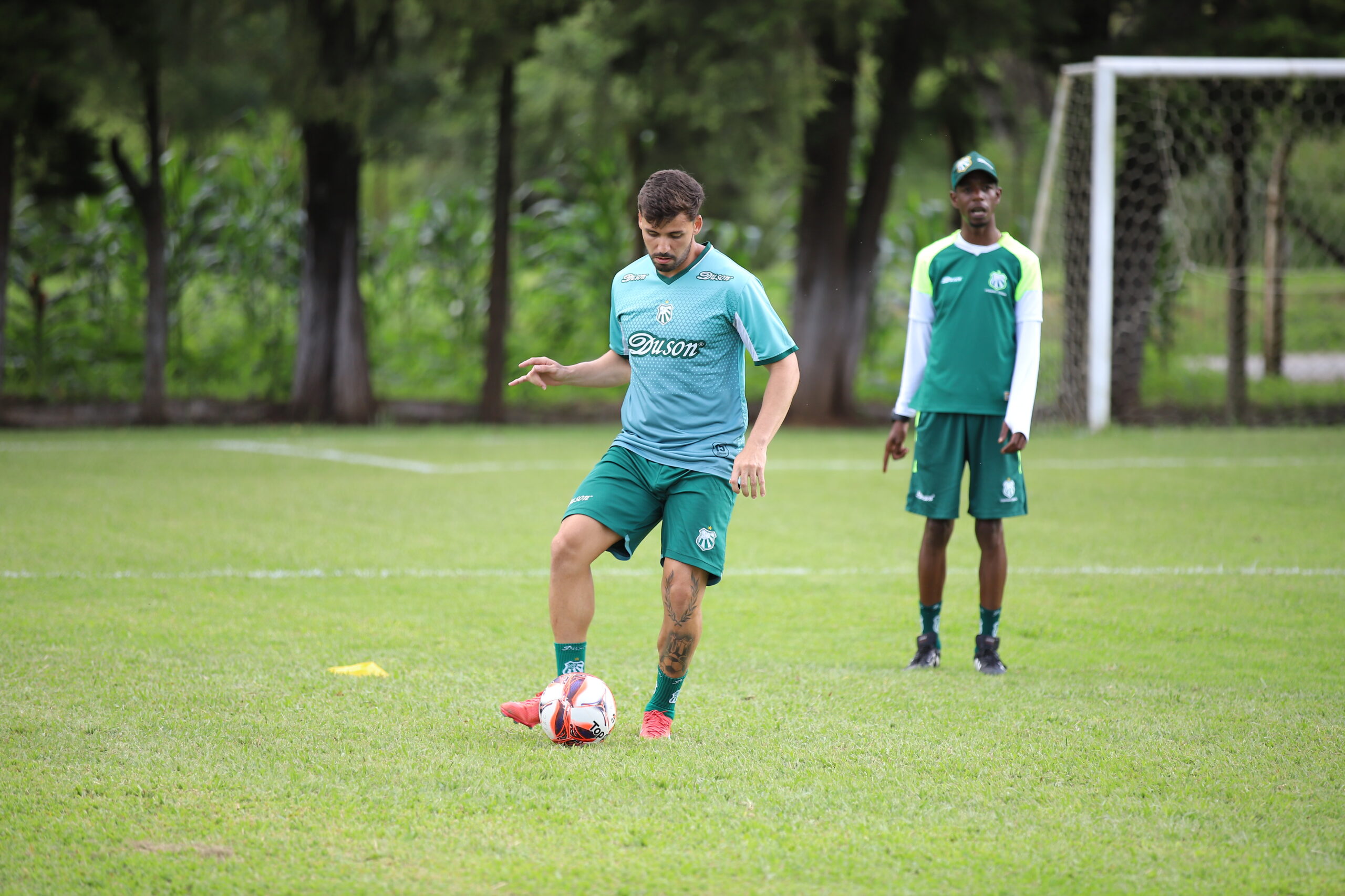 Caldense anuncia mais um reforço para a temporada, meia João Antônio