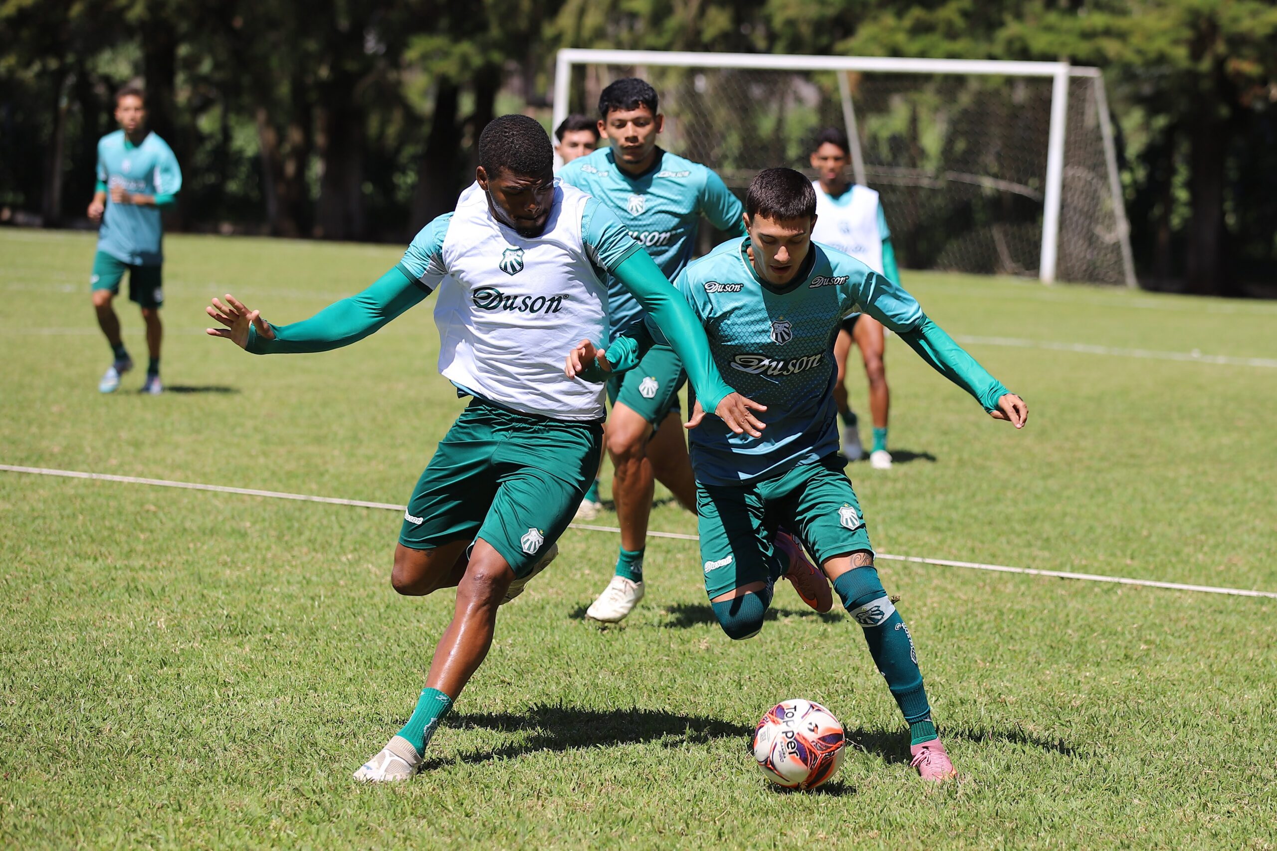 Caldense agenda jogo-treino contra Pouso Alegre e acerta retorno de Luciano Pereira