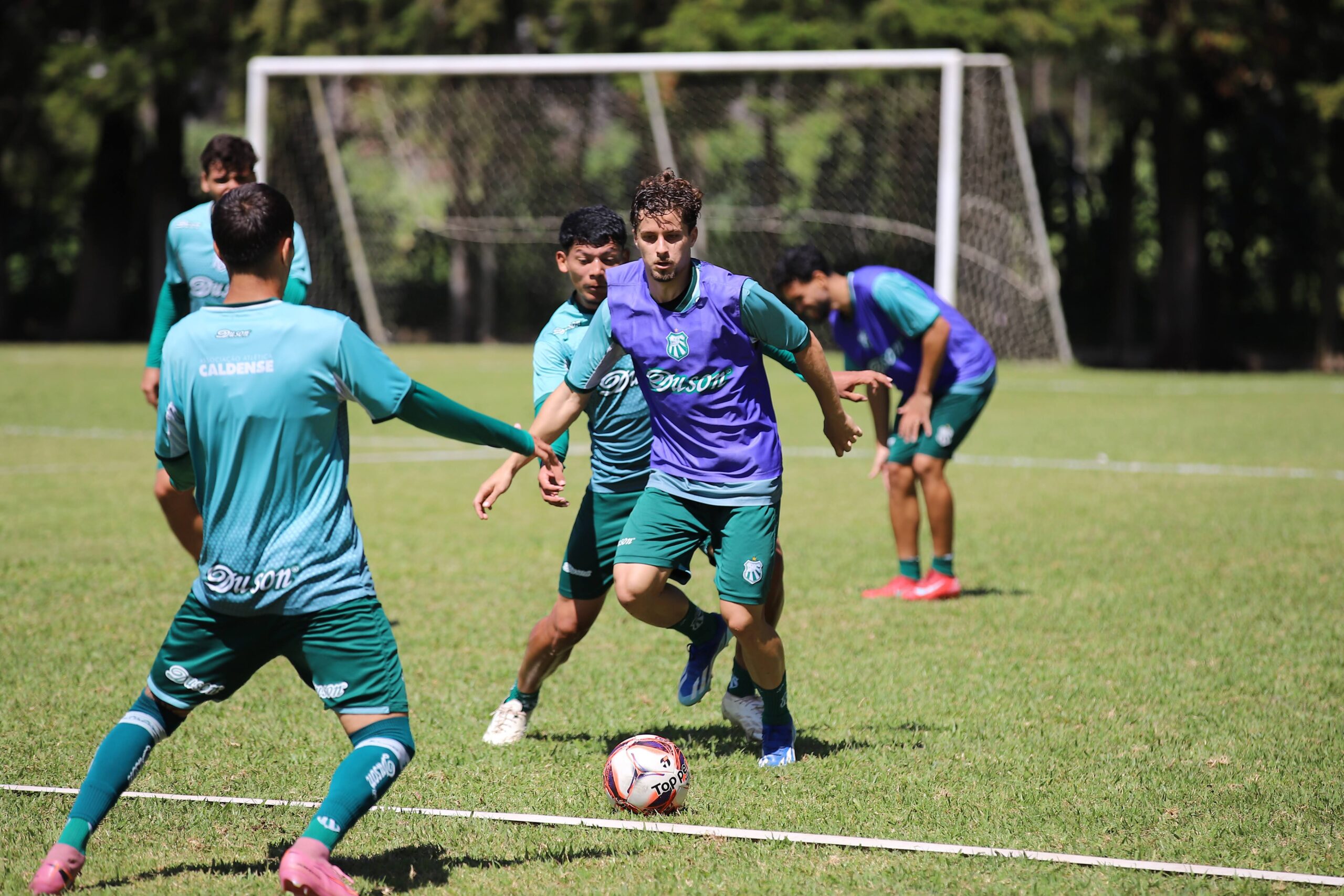 Caldense agenda mais um jogo-treino e apresenta nova linha de produtos