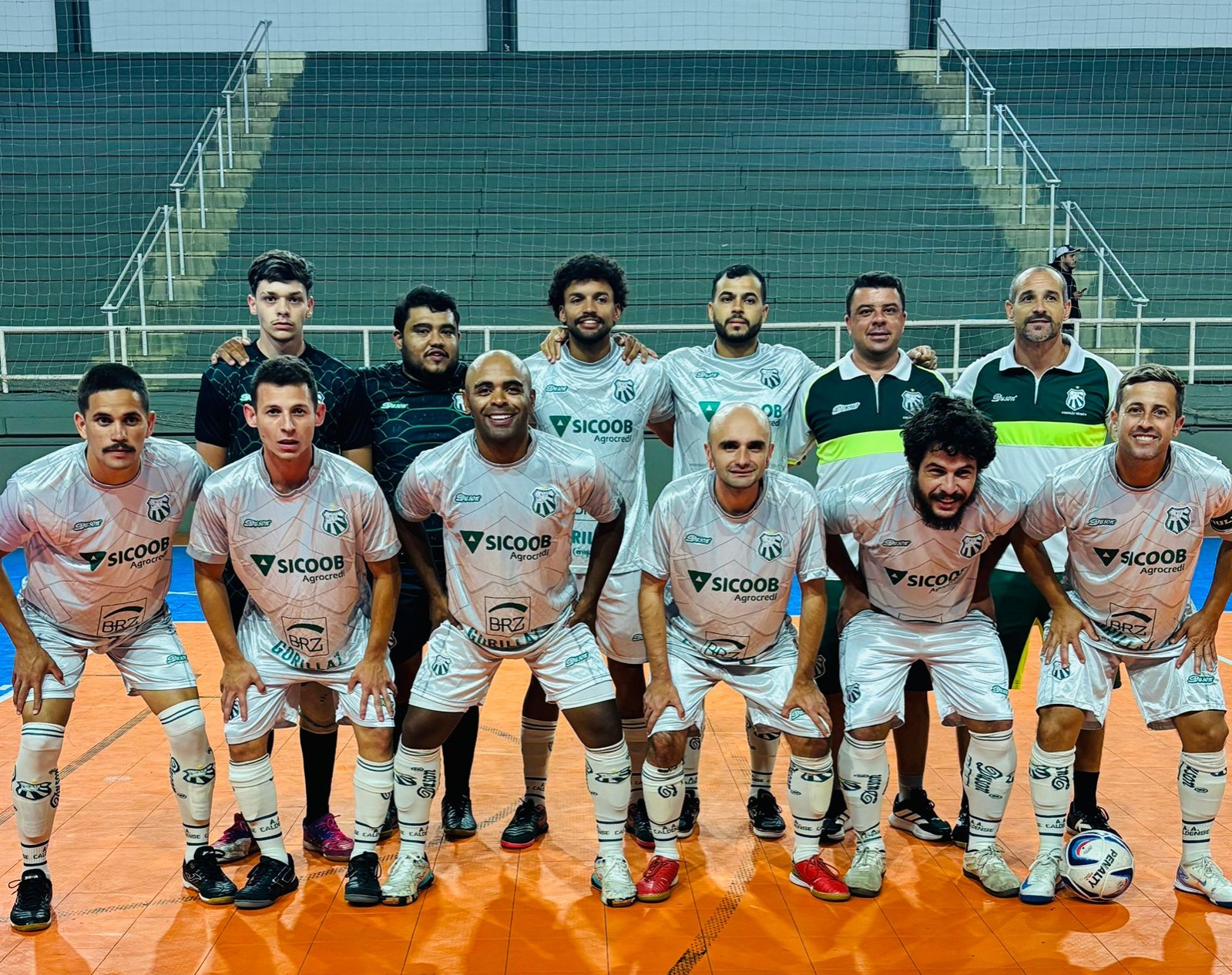 Futsal adulto da Caldense avança invicto após emocionante disputa de pênaltis
