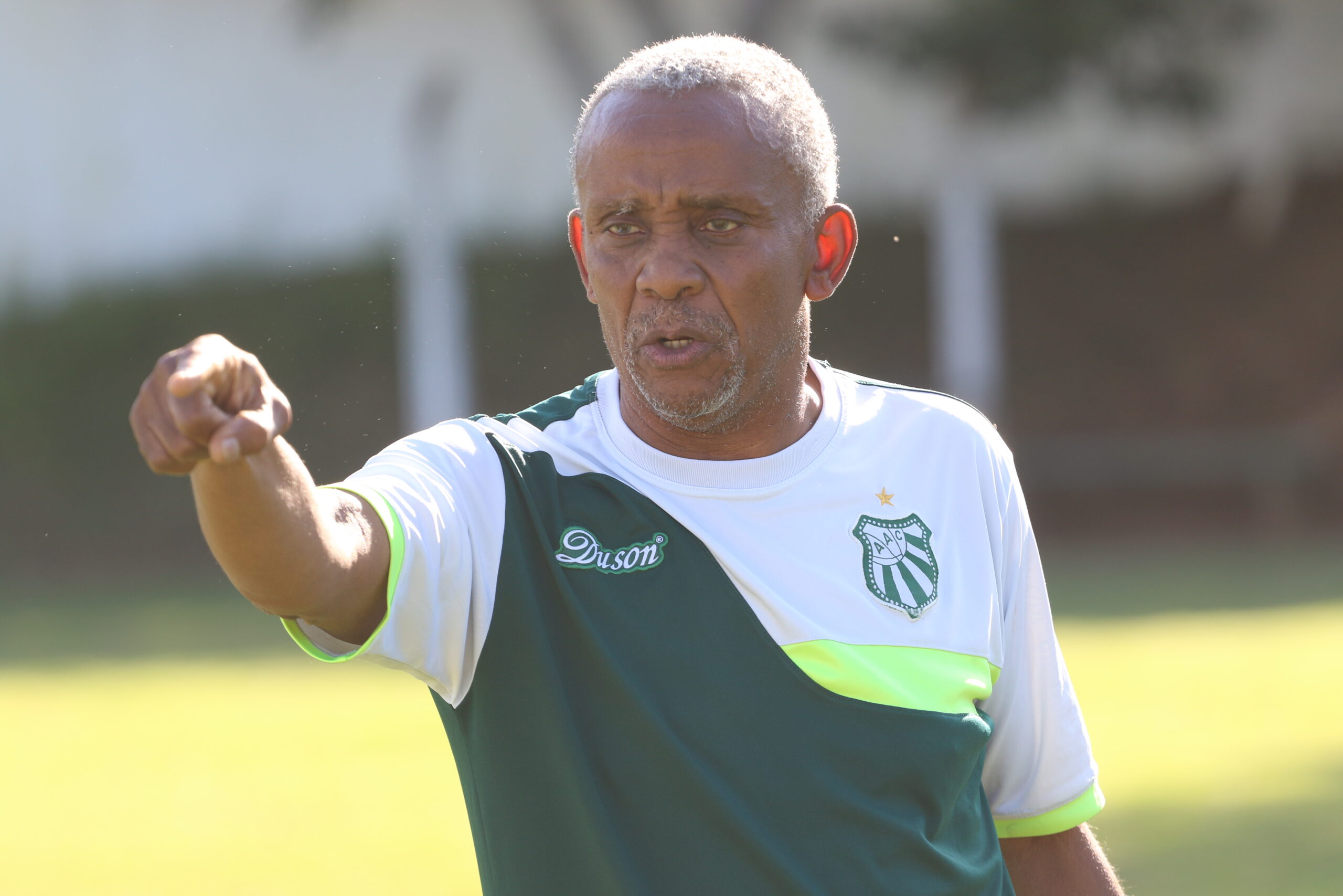 Juary é apresentado como técnico da base da Caldense e projeta futuro promissor: “Temos que sonhar e trabalhar para construir esse sonho”