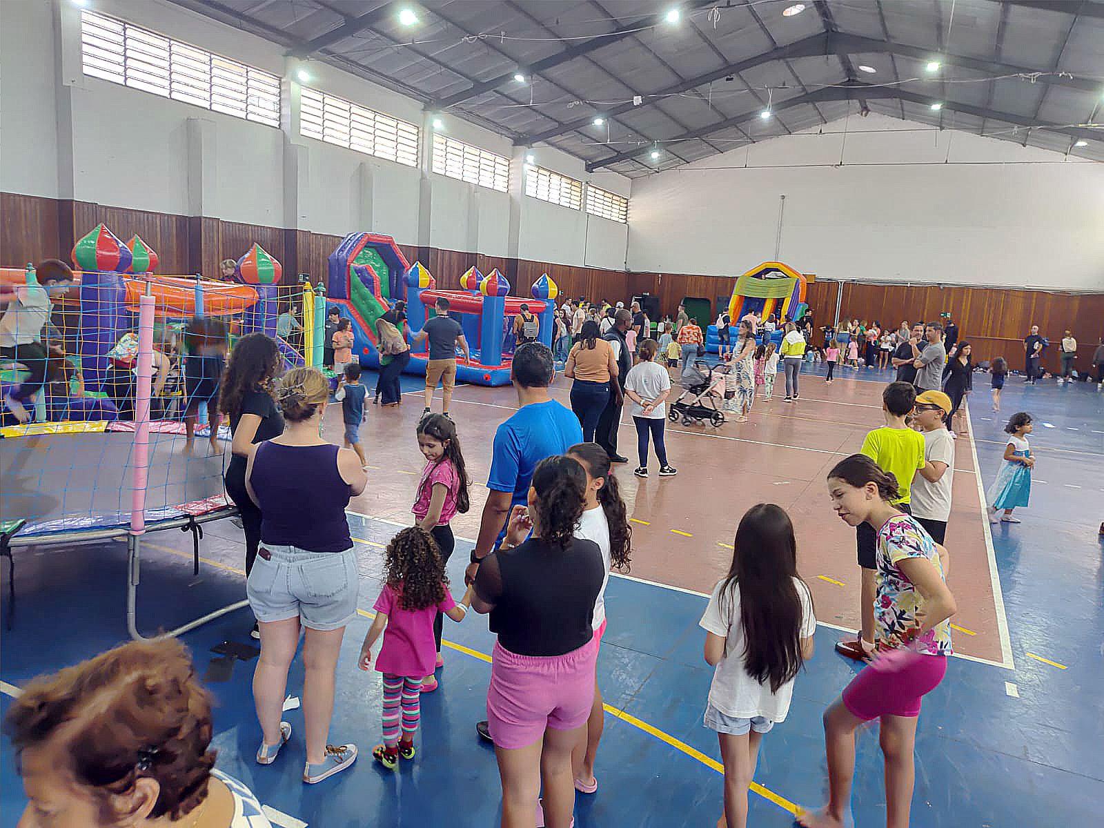 Caldense promove tarde de diversão para celebrar o mês das crianças
